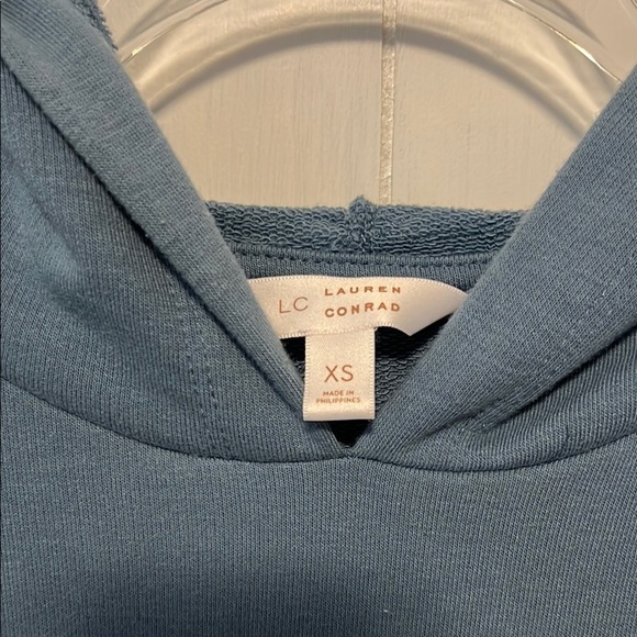 LC Lauren Conrad Puff Sleeve Hooded Shirt - Picture 2 of 7